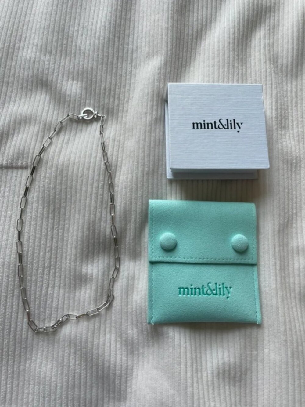 18” Silver mint&lily necklace